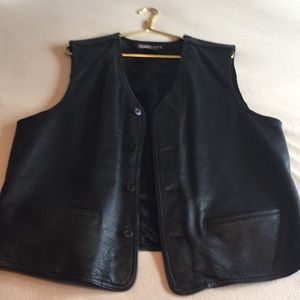 Men’s Black Leather Vest